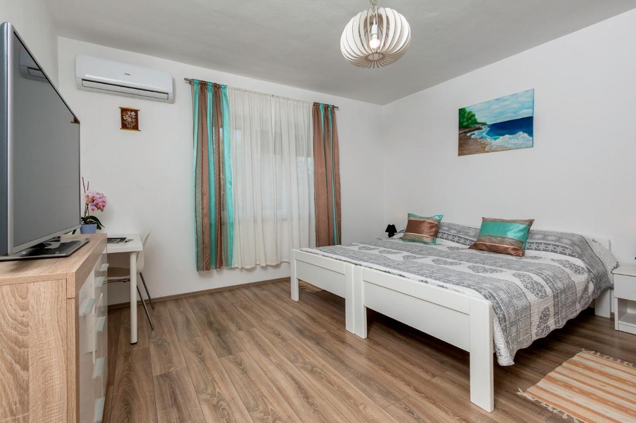Apartman Bukarica Pula Exterior photo